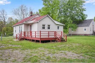 586 Newell Street, Painesville, OH 44077 - Photo 3