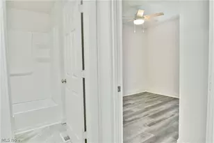 190 Bennett Ct, Geneva, OH 44041 - Photo 17