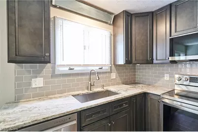 231 College Park Drive, Elyria, OH 44035 - Photo 11
