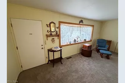 1939 Midway Avenue NE, Canton, OH 44705 - Photo 7