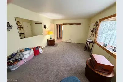 1939 Midway Avenue NE, Canton, OH 44705 - Photo 9