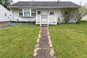 1939 Midway Ave NE, Canton, OH 44705 - Photo 1