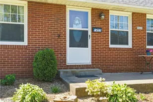 1437 Deville Ave NW, Canton, OH 44708 - Photo 3