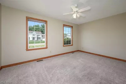 5950 Kentview Avenue NW, North Canton, OH 44720 - Photo 17