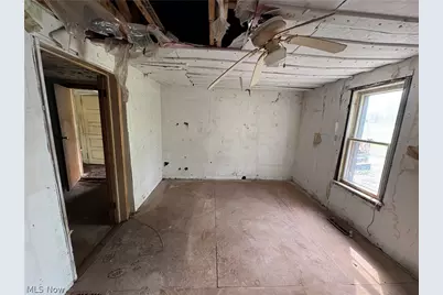 3127 Varley Avenue SW, Canton, OH 44706 - Photo 9