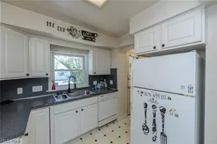 1883 Maywood Rd, South Euclid, OH 44121 - Photo 17