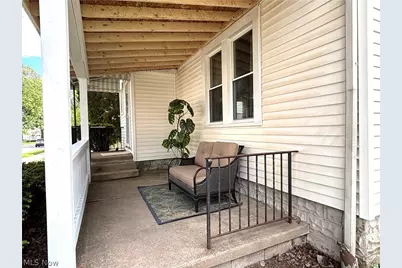 145 S Vine Street, Columbiana, OH 44408 - Photo 3