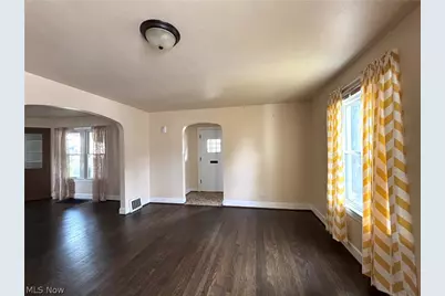 145 S Vine Street, Columbiana, OH 44408 - Photo 9