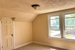 145 S Vine St, Columbiana, OH 44408 - Photo 15