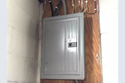 145 S Vine Street, Columbiana, OH 44408 - Photo 29