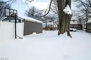 241 24th St NW, Barberton, OH 44203 - Photo 21