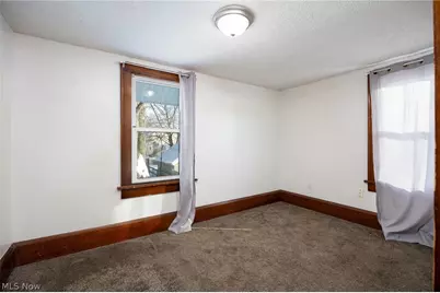 241 24th Street NW, Barberton, OH 44203 - Photo 15