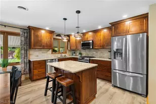 10661 Kent Ave NE, Hartville, OH 44632 - Photo 23