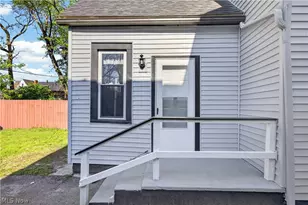 2212 Selzer Ave, Loveland, OH 44109 - Photo 5