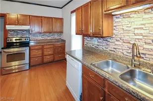 1515 E 3rd St, Port Clinton, OH 43452 - Photo 21