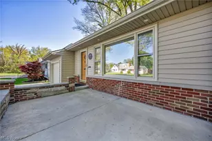 117 Tomahawk Dr, Avon Lake, OH 44012 - Photo 5