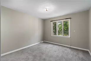 1182 Tampa Ave, Akron, OH 44314 - Photo 17