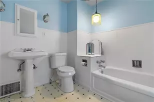 1182 Tampa Ave, Akron, OH 44314 - Photo 25