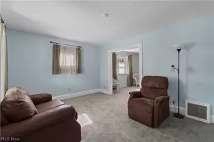 1182 Tampa Ave, Akron, OH 44314 - Photo 5