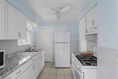 1182 Tampa Avenue, Akron, OH 44314 - Photo 15