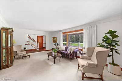 8730 Bainbridge Road, Chagrin Falls, OH 44023 - Photo 5