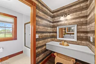 8730 Bainbridge Rd, Chagrin Falls, OH 44023 - Photo 25