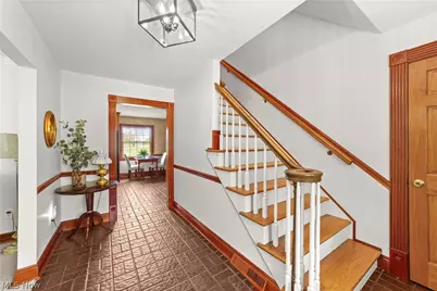 8730 Bainbridge Road, Chagrin Falls, OH 44023 - Photo 3