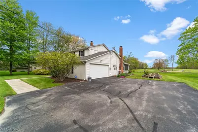 8730 Bainbridge Road, Chagrin Falls, OH 44023 - Photo 35