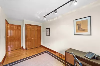 8730 Bainbridge Road, Chagrin Falls, OH 44023 - Photo 19