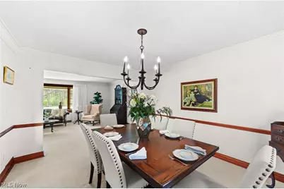 8730 Bainbridge Road, Chagrin Falls, OH 44023 - Photo 7