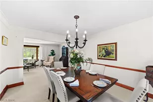 8730 Bainbridge Rd, Chagrin Falls, OH 44023 - Photo 7