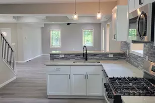 2663 W 28th Pl, Loveland, OH 44113 - Photo 7