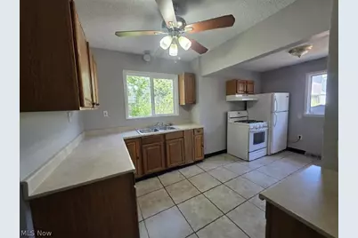 907 14th Street NE, Canton, OH 44714 - Photo 5