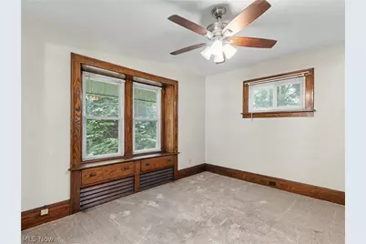 190 E Brookside Avenue, Akron, OH 44301 - Photo 11