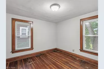 190 E Brookside Avenue, Akron, OH 44301 - Photo 19