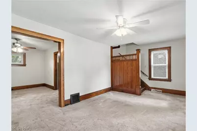 190 E Brookside Avenue, Akron, OH 44301 - Photo 9