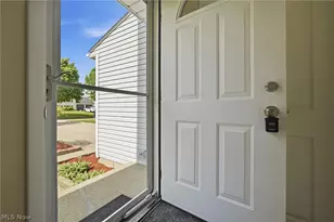 915 Old Farm Trail, Medina, OH 44256 - Photo 3