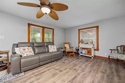 2462 Myersville Road, Uniontown, OH 44685 - Photo 7