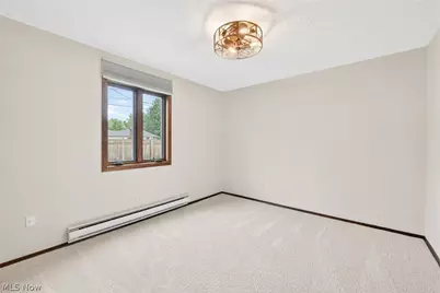 1724 Narragansett Boulevard, Lorain, OH 44053 - Photo 17
