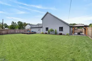 1724 Narragansett Blvd, Lorain, OH 44053 - Photo 31