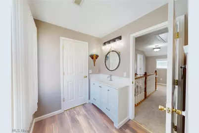 1461 Iroquois Avenue, Mayfield Heights, OH 44124 - Photo 21