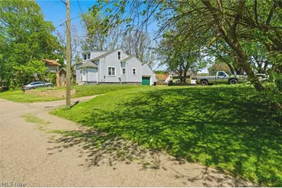 1646 Royal Avenue NE, Canton, OH 44705 - Photo 27