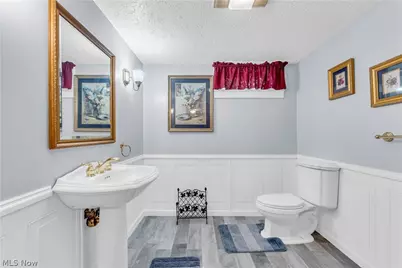 4320 E Sprague Road, Grandview Heights, OH 44147 - Photo 33