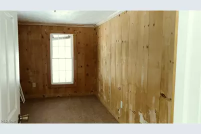 17199 Leggett Road, Montville, OH 44064 - Photo 9