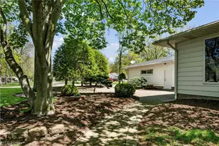 3720 Brookside Dr, Norton, OH 44203 - Photo 7