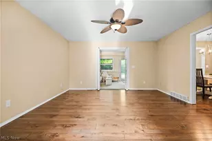 35671 Chesterfield Dr, North Ridgeville, OH 44039 - Photo 7