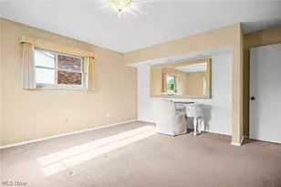 35671 Chesterfield Dr, North Ridgeville, OH 44039 - Photo 23