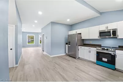 766 E Summit, Alliance, OH 44601 - Photo 11