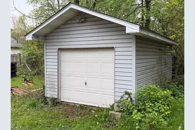 1516 22nd Street NE, Canton, OH 44714 - Photo 3