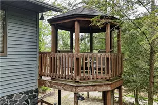 33722 Goodrich Dr, Piedmont, OH 43983 - Photo 9
